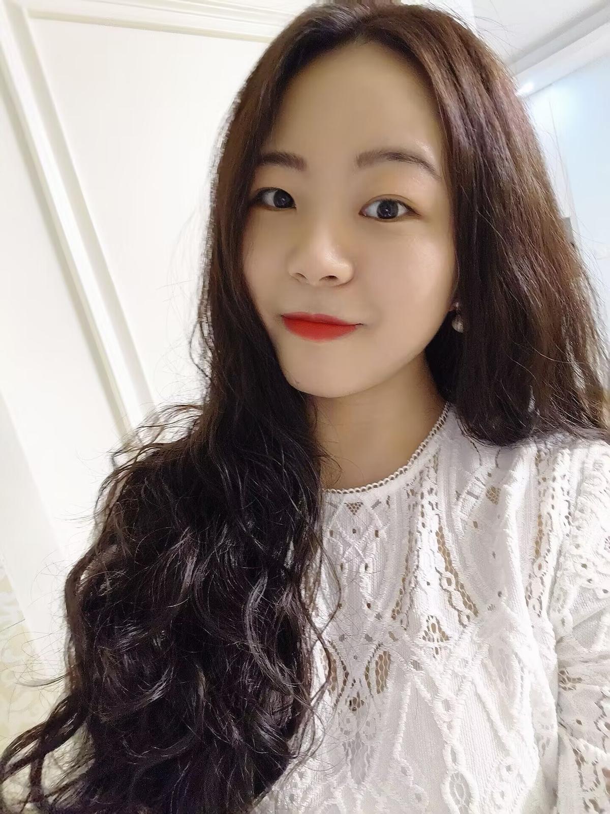 Claudia Wang